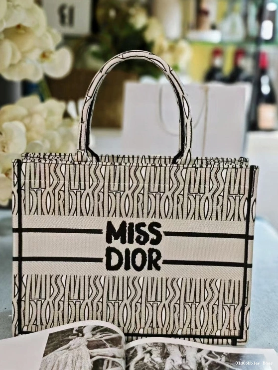 OldCobbler Bags BOOK DIRO TOTE-36.5X27.5X16.5CM MEDIUM 0810